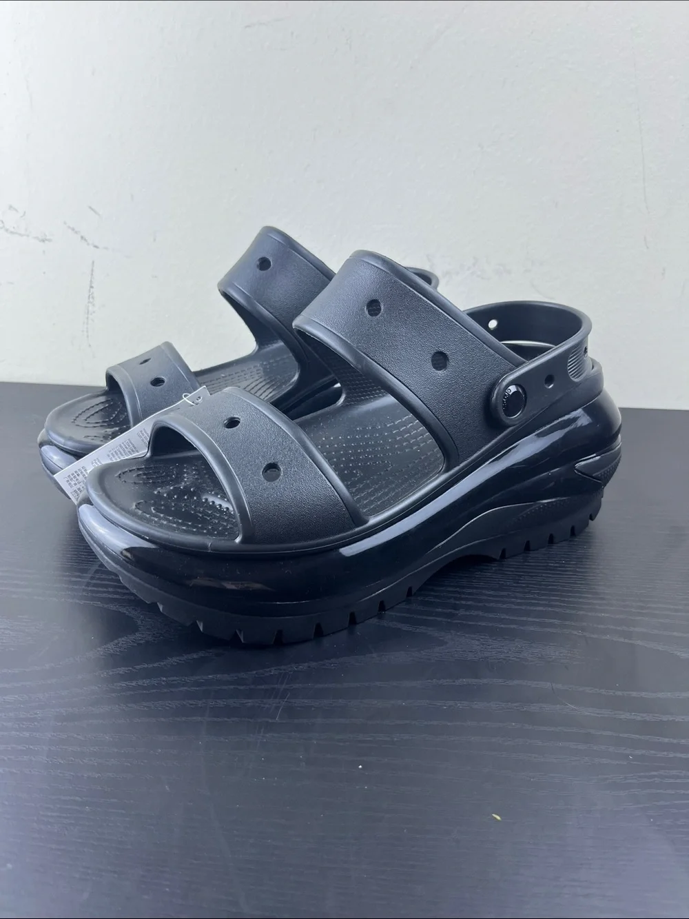 Crocs Mega Crush Women's Size 11 Black Platform Sandals Adjustable Strap Shoes